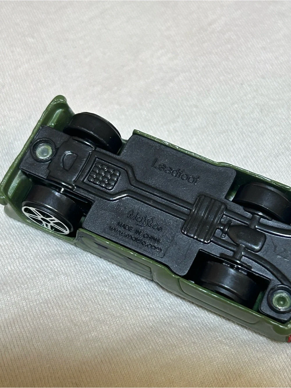 Maisto Leadfoot Olive Green Black Flames Chopped Custom Hot Rod 1/64 Scale